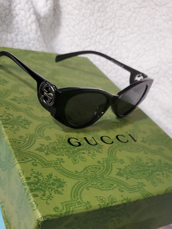 Gucci Accessories - Gucci Black Cat-Eye Sunglasses with Silver Interlocking G
